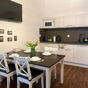 Lovely Havanska - With Free Parking Apartman