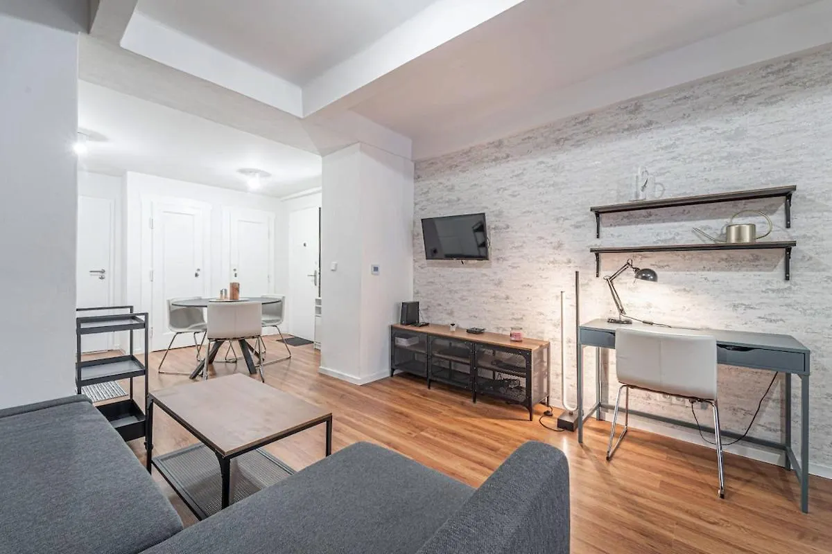 Zizkovzen Apartment By Rentez location
